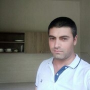  ,  Davit, 32