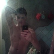 ����� ����