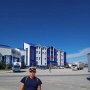  ,   Ali, 47 ,   ,   