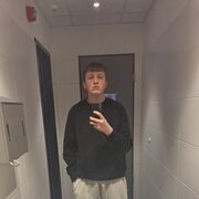  ,  Mischa, 19