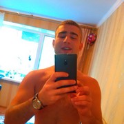  ,   Igor, 32 ,   