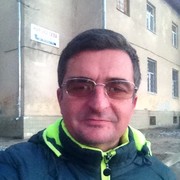  ,   Igor, 52 ,   