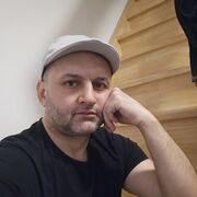  ,  Umar, 44