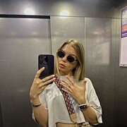 , 