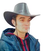  ,  Evgen, 39