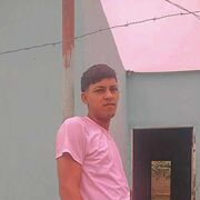  ,  Jhonatan, 24