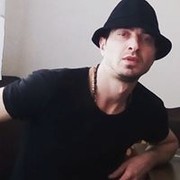  ,  Davit, 43