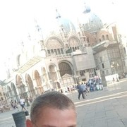  ,   Leo, 44 ,  