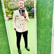  ,  Adham, 25