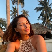  ,   Lana, 32 ,   ,   
