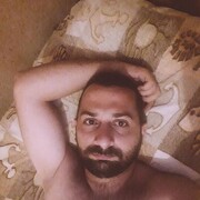  ,   Taron, 36 ,   