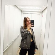  , 