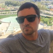  ,  Alex, 40