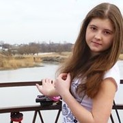  ,  Julia, 28