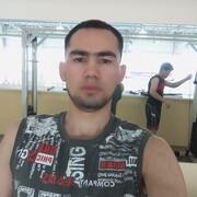  ,  Jonibek, 24
