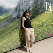  ,   Yulia, 52 ,   c 