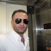  ,   Lukas, 43 ,   