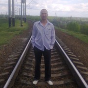  ,   Viktor, 43 ,  