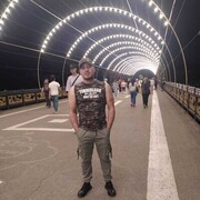  ,   Husniddin, 35 ,   c 