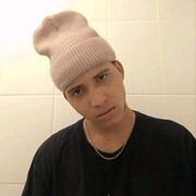  ,  Carlos, 20