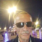  ,  Viktor, 63