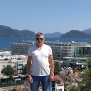  ,   Alex, 61 ,   