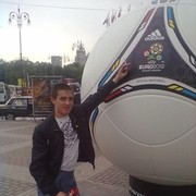  -,   Artur, 32 ,   