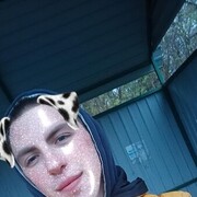  ,  Maksim, 20