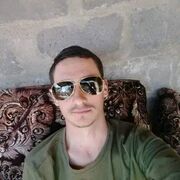  ,  Zeca, 27