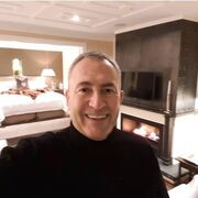  ,  Raymondlarry, 55