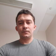  ,  Stanislavs, 35