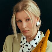  , Alina