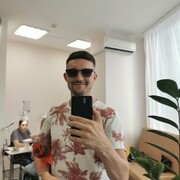  ,  Igor, 32