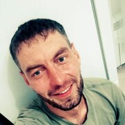  ,  Nik, 42