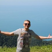  ,   Artem, 38 ,   