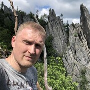 �������