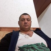  ,  Niko, 40