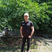  ,   Jonny, 44 ,   c 