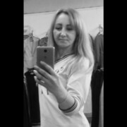  ,  Vika, 42