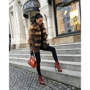  ,   Mimi, 37 ,   ,   , c 