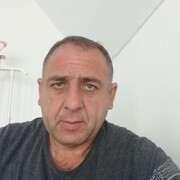  ,  Parviz, 41