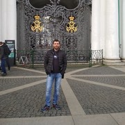  ,  Maksim, 37