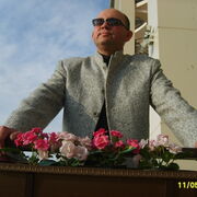  ,   Mikhail, 51 ,   c 