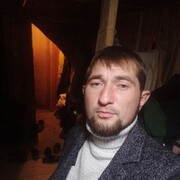  ,   Artur, 34 ,   ,   