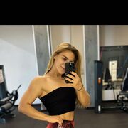  , 