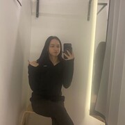  , 
