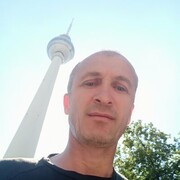  ,   David, 44 ,   ,   