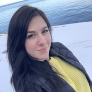  ,  Elvira, 28