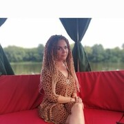  ,   KikiMora, 39 ,   c 