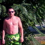  ,   Sanija, 46 ,   
